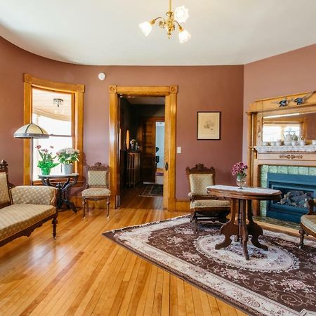 Reynolds House Inn Barre 外观 照片